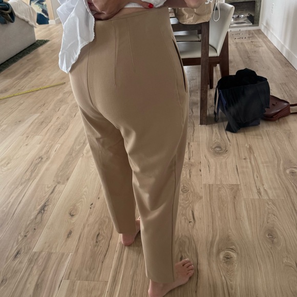 Zara tan pleated ankle pant - Picture 3 of 7